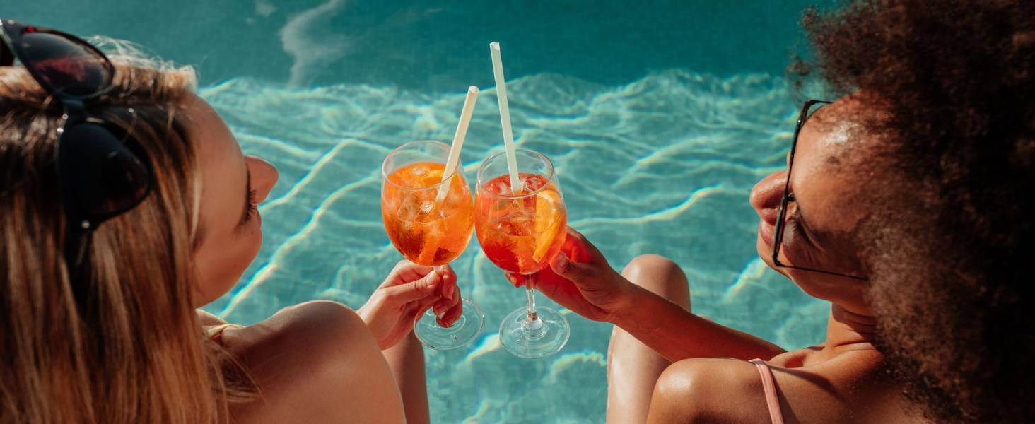 Aperol Spritz makeup: Μακιγιάζ στα χρώματα του ultimate summer drink
