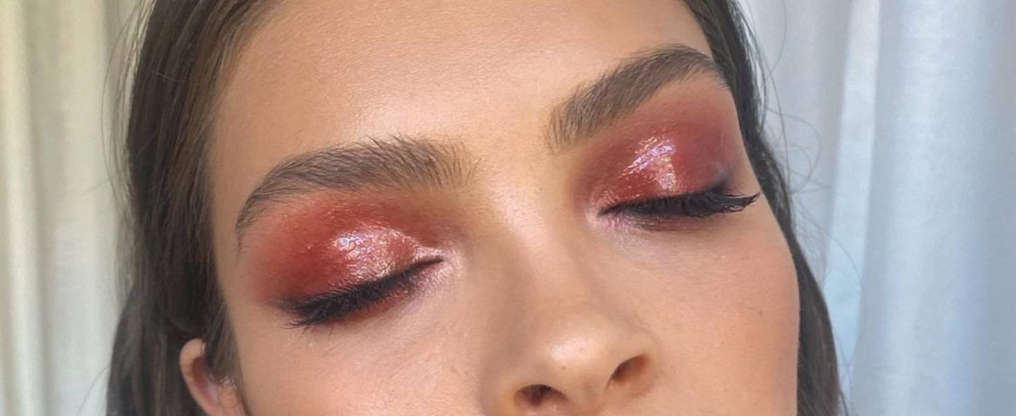 Glossy lids: Έρχονται να αντικαταστήσουν τις βαρετές σκιές